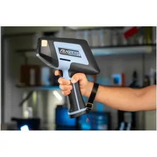 Лазерный анализатор металлов Calibus 5 с высокоточным определением углерода