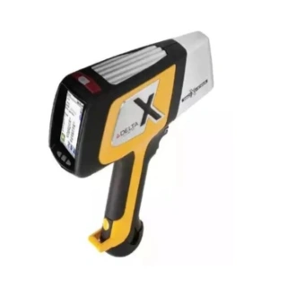 Портативный XRF-анализатор DELTA Premium 1