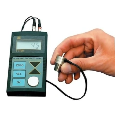 Ультразвуковой толщиномер TT100